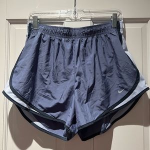 Nike Women’s Tempo Short Large